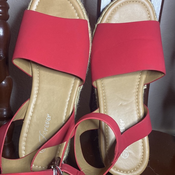 Red Strap Forever Sandals - Picture 9 of 11